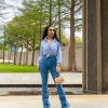 Solution Tate (Blue/White Shirt) | Tops